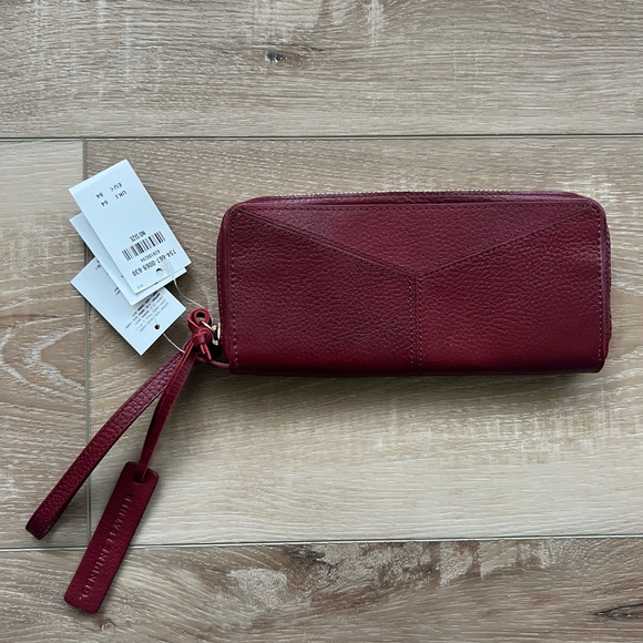 Abercrombie & Fitch Handbags - NWT Leather Wallet Wristlet Burgundy with Tan interior